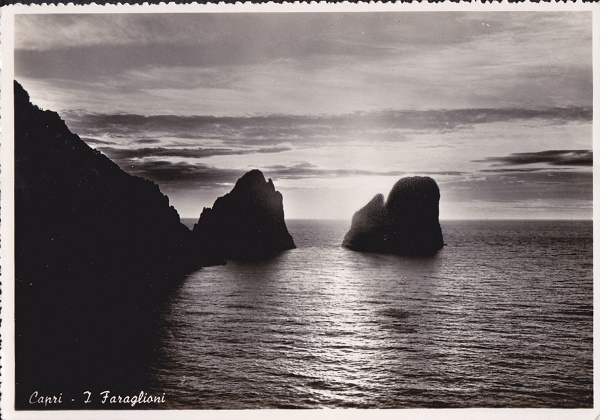 Capri (ca24-52) Faraglioni - Viaggiata 1951