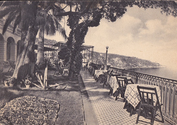 Sorrento (so24-138) Hotel la Terrazza - Viaggiata 1950