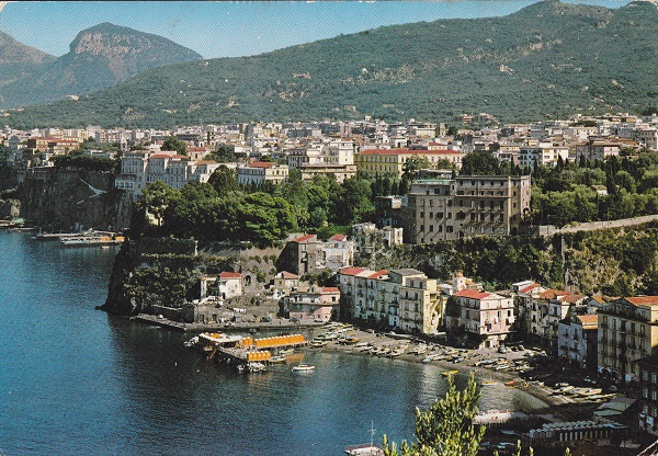 Sorrento (so24-0017) Marina Grande - Viaggiata 1973