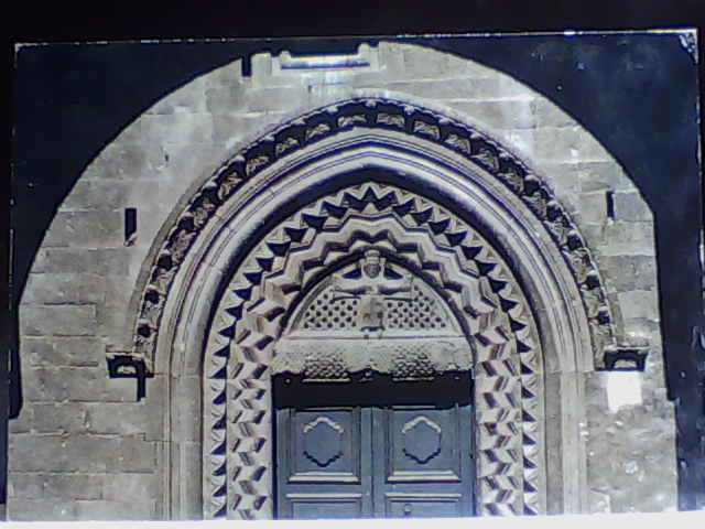 Bitonto - Cattedrale portale del Volto Santo
