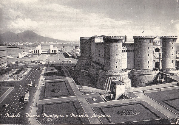 Napoli - Piazza Municipio - Viaggiata 1965 (ax-0190)-fg