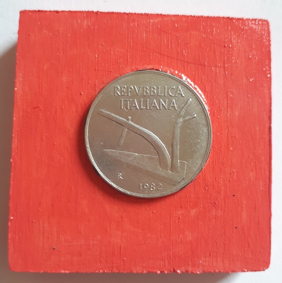 Anno 1982 lire 10 cm 5x5 rosso chiaro
