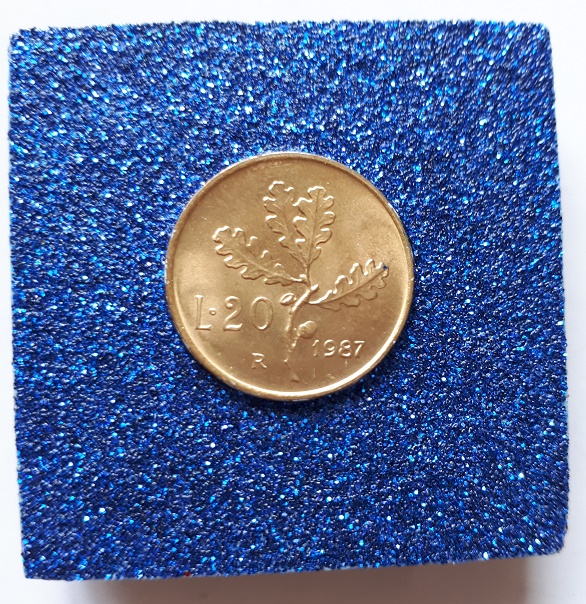 Anno 1987 lire 20 cm 5x5 blu