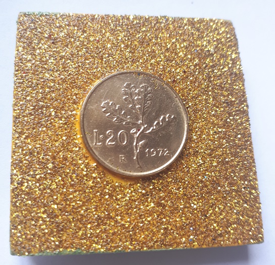 Anno 1972 lire 20 cm 5x5 oro