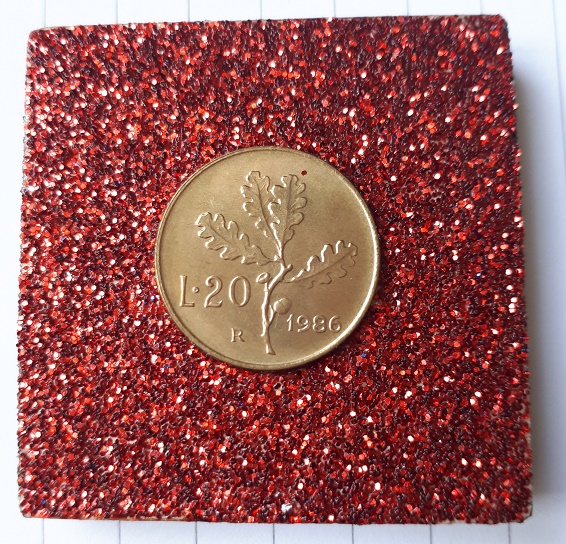 Anno 1986 lire 20 cm 5x5 rosso