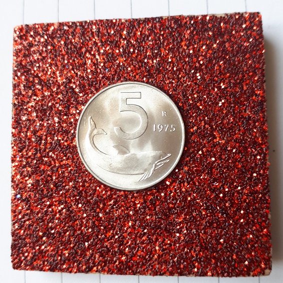 Anno 1975 lire 5 cm 5x5 rosso