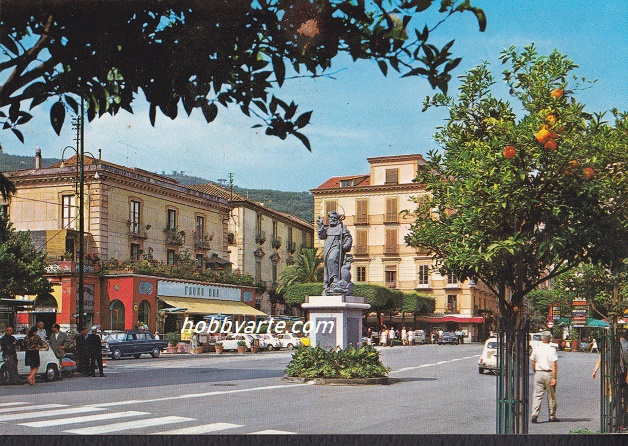 Sorrento (so-0023) Piazza Tasso - NV